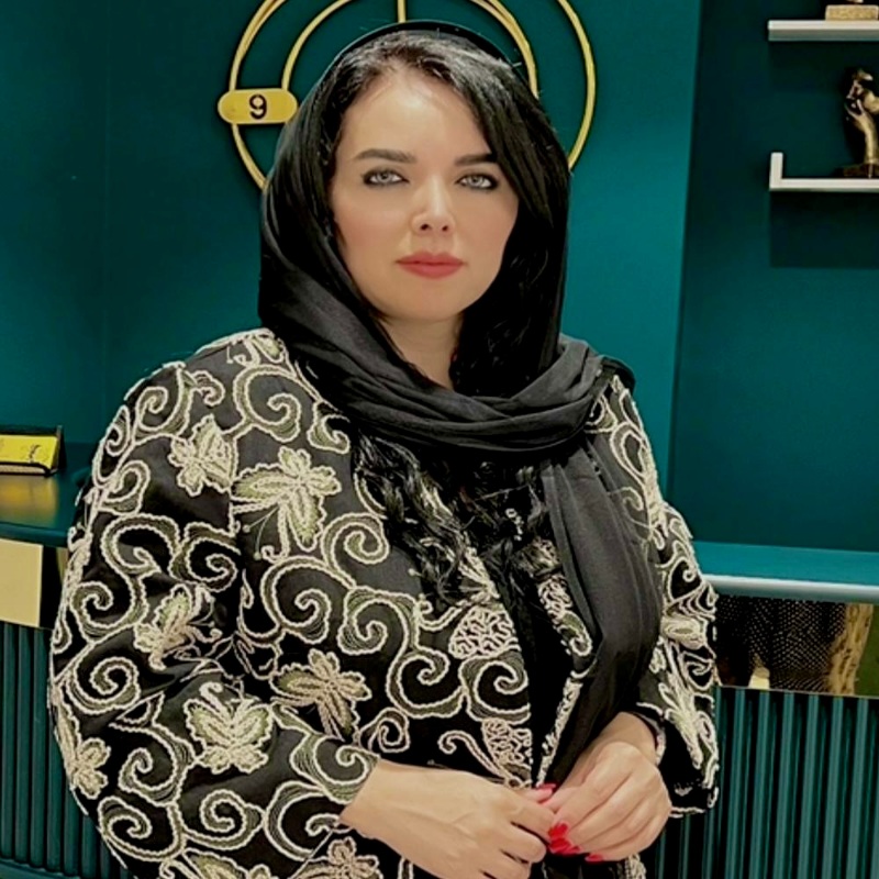 آناهیتا مصطفی زاده 